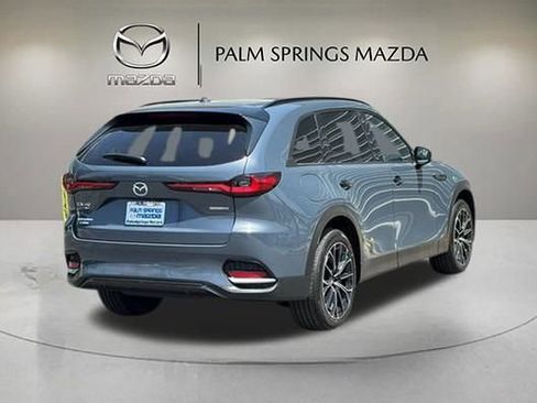 Used 2025 MAZDA CX-70 Plug-In Hybrid w/ Premium Pkg image 3