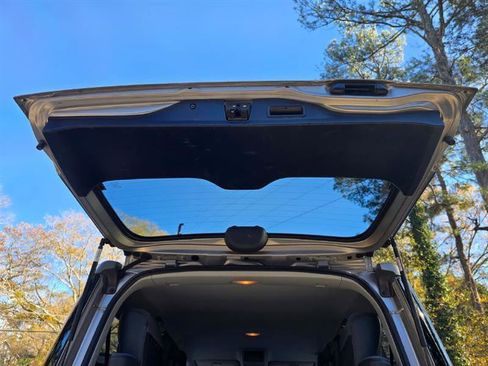 Used 2004 Honda Element EX image 17