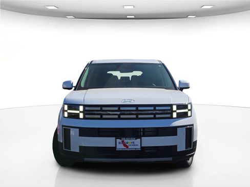 New 2025 Hyundai Santa Fe SE image 2