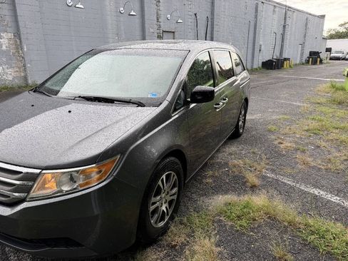Used 2012 Honda Odyssey EX-L image 3