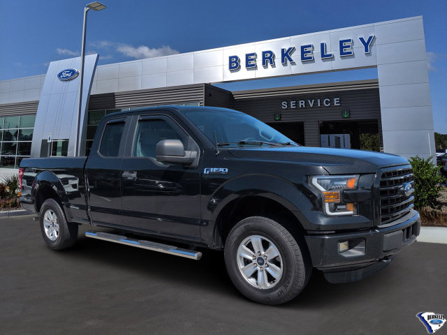 Used 2015 Ford F150 XL w/ Equipment Group 101A Mid AWD/4WD image 1