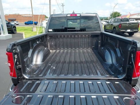 New 2026 RAM 1500 Big Horn AWD/4WD image 9