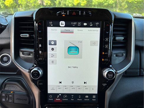 Used 2022 RAM 2500 Laramie w/ Safety Group B image 31