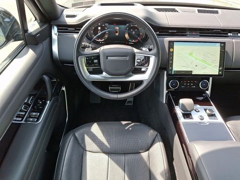Used 2023 Land Rover Range Rover SE AWD/4WD image 4