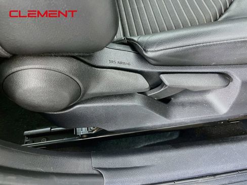 Used 2023 Toyota Camry SE w/ Convenience Package FWD image 32