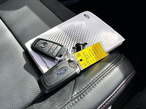 Used 2025 Ford F150 Raptor image 15