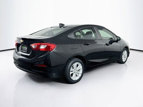 Used 2019 Chevrolet Cruze LS w/ LS Convenience Package FWD image 9