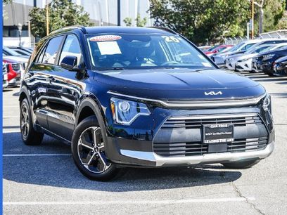 Certified 2025 Kia Niro EX