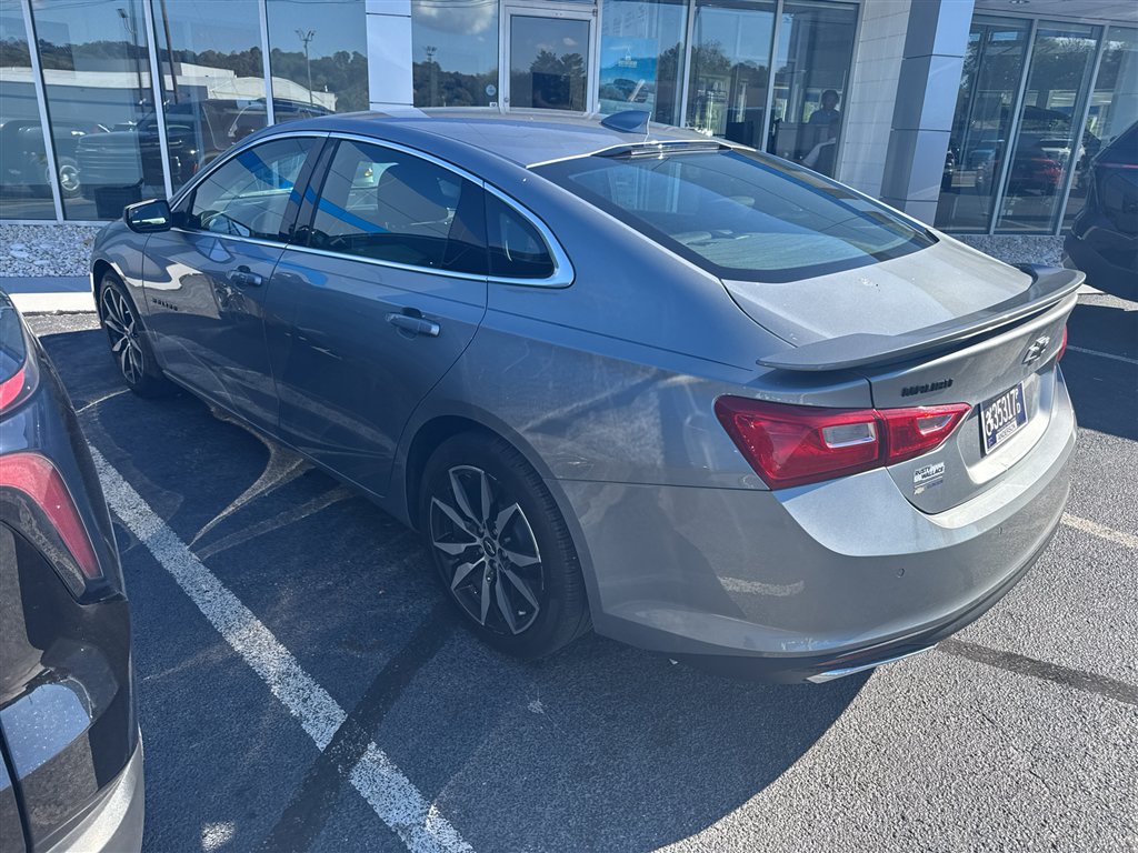 Used 2024 Chevrolet Malibu RS w/ LPO, Floor Liner Package FWD image 6