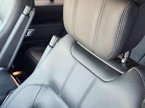 Used 2019 Land Rover Range Rover HSE image 13