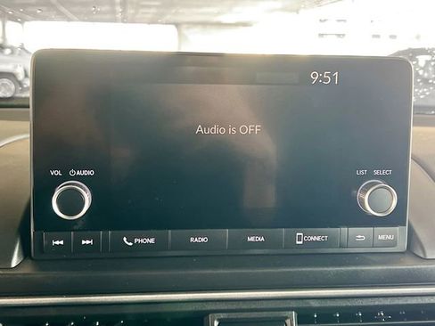 Certified 2025 Honda Pilot Sport image 21