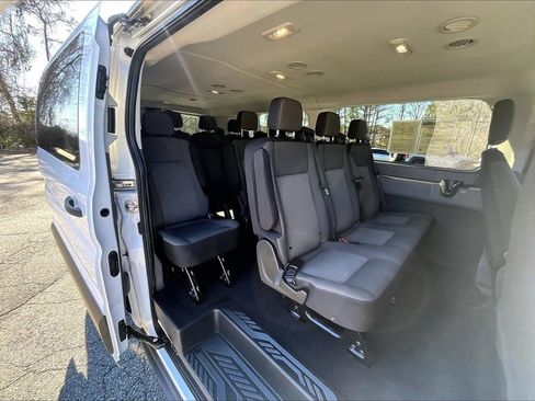 Used 2023 Ford Transit 350 XLT image 12