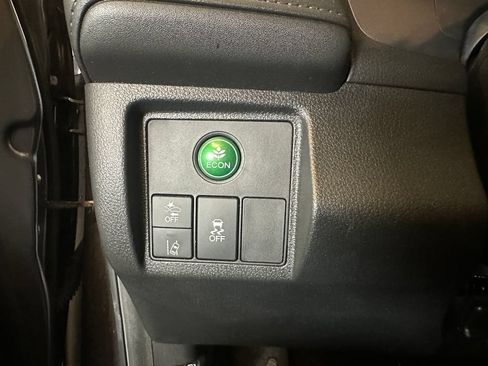 Used 2019 Honda HR-V EX image 18