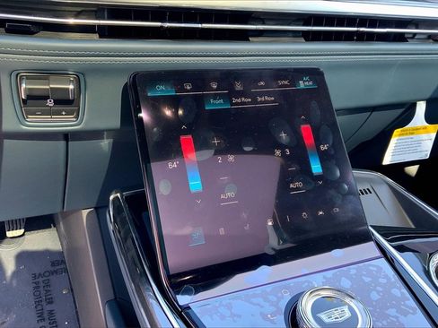 Used 2025 Cadillac Escalade IQ Luxury 2 image 26