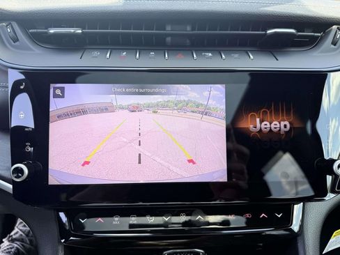 New 2026 Jeep Grand Cherokee Limited w/ Limited Altitude Package RWD image 19