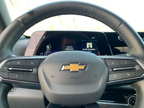 Used 2025 Chevrolet Equinox LT image 27