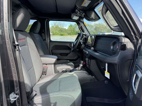 New 2026 Jeep Gladiator Rubicon AWD/4WD image 17