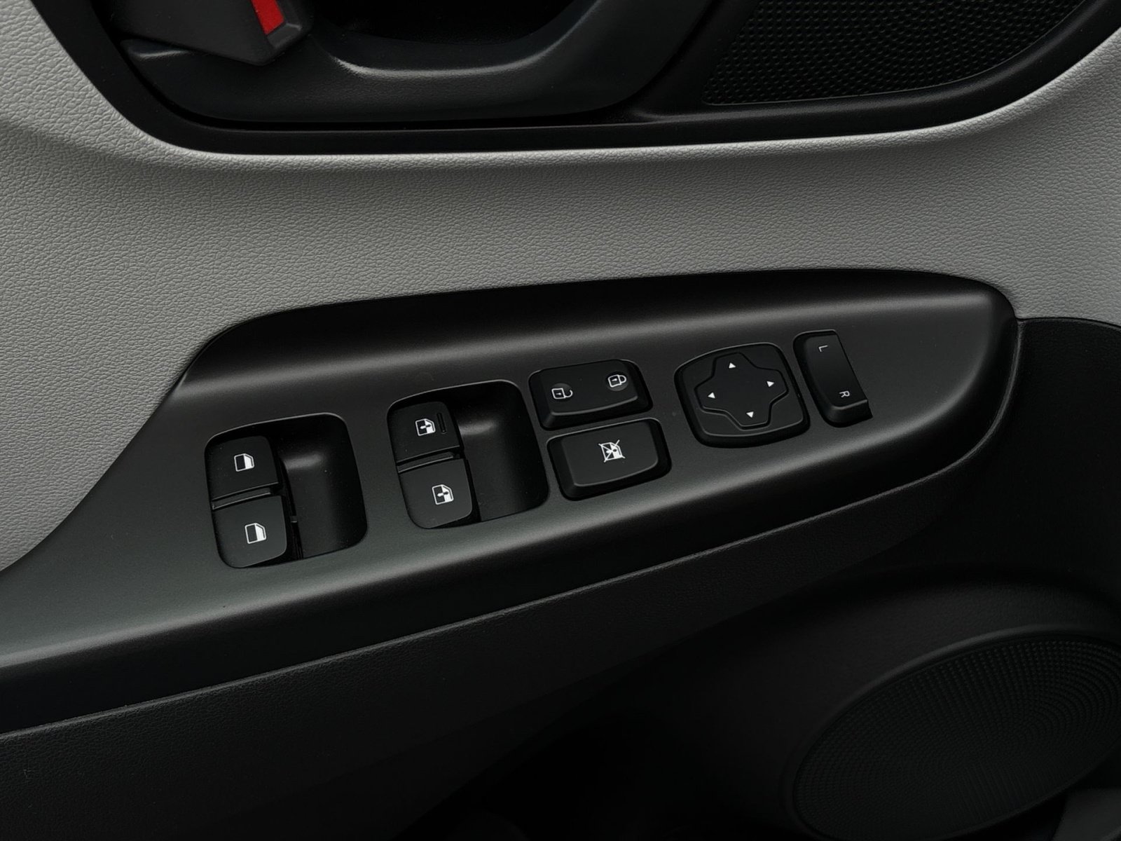 Certified 2023 Hyundai Kona SEL AWD/4WD image 14