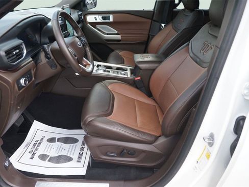 Used 2022 Ford Explorer King Ranch w/ Technology Package AWD/4WD image 9