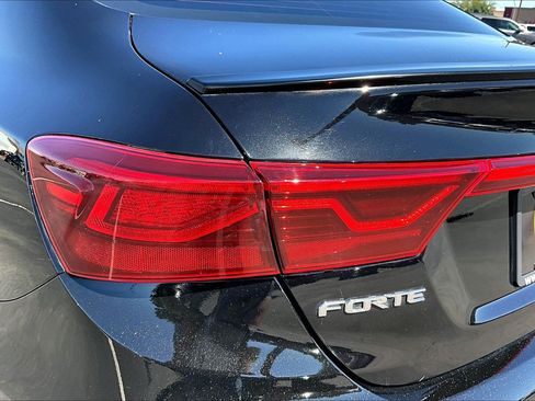 Used 2021 Kia Forte GT-Line w/ GT-Line Premium Package FWD image 30