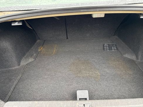 Used 2010 Subaru Legacy 3.6R Premium image 13