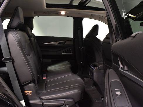 Certified 2025 INFINITI QX60 Luxe w/ Cargo Package image 30