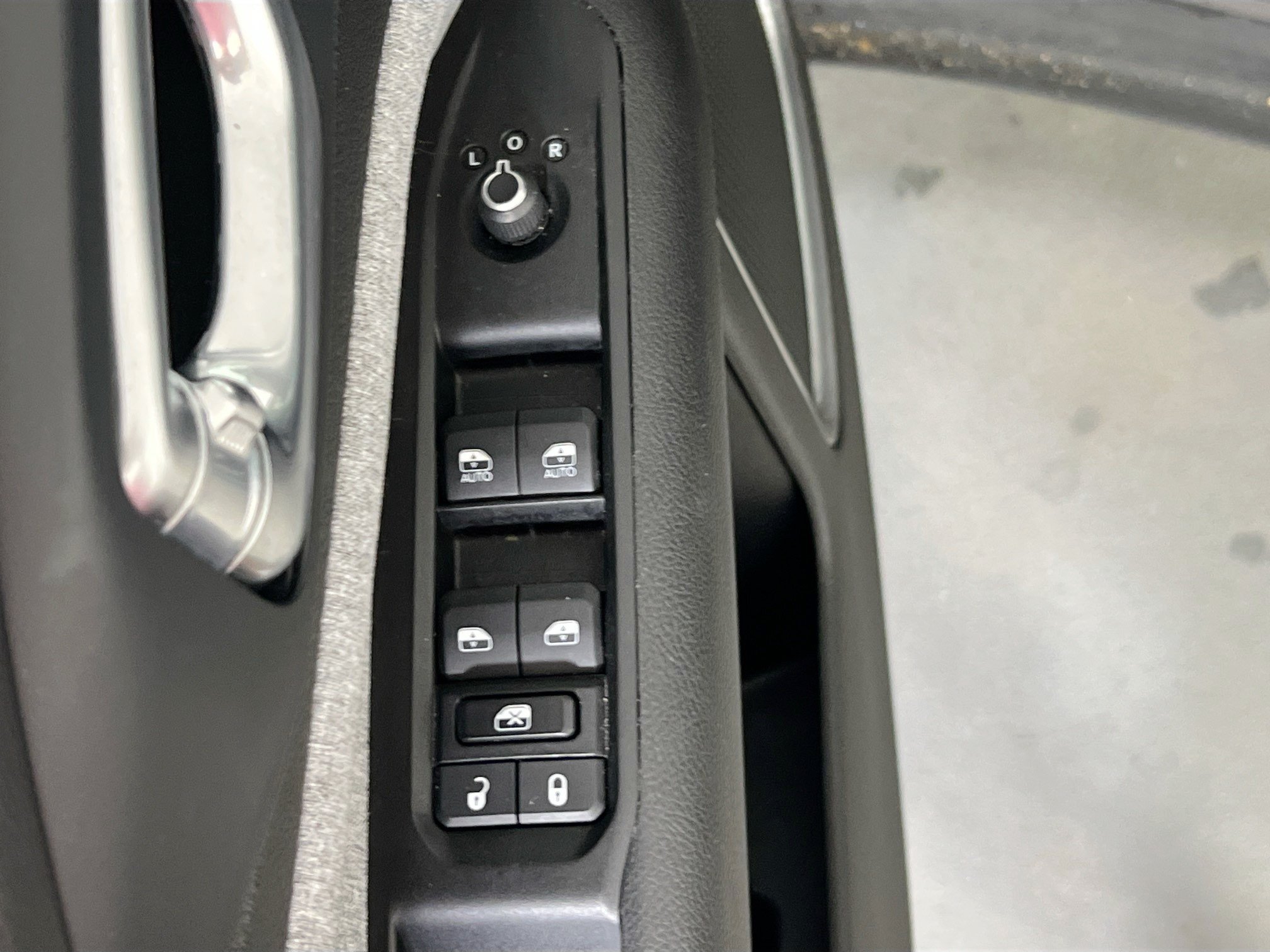Used 2022 Jeep Compass Latitude AWD/4WD image 17