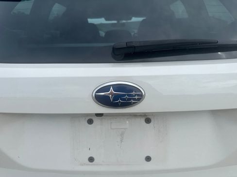 Used 2023 Subaru Forester Premium AWD/4WD image 9
