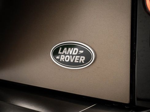 Used 2021 Land Rover Defender 110 X image 17