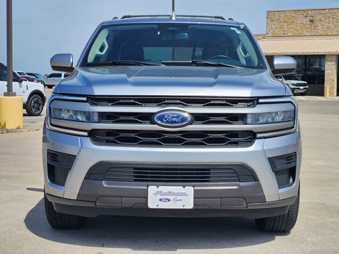 Used 2024 Ford Expedition Max XLT image 6