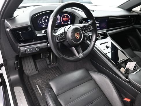 Certified 2024 Porsche Panamera 4 AWD/4WD image 4
