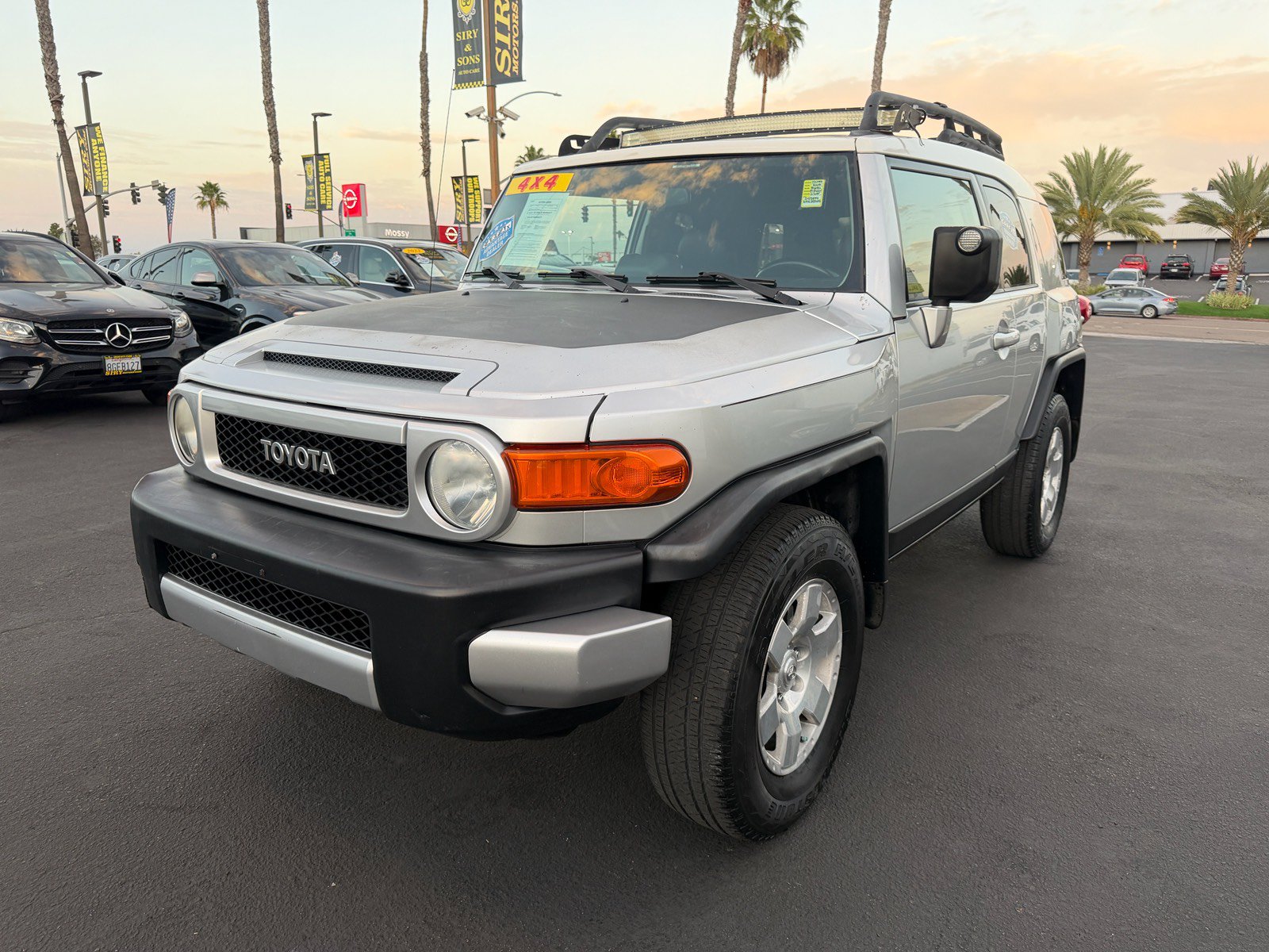 Used 2007 Toyota FJ Cruiser 4WD w/ Upgrade Pkg 1 image 7