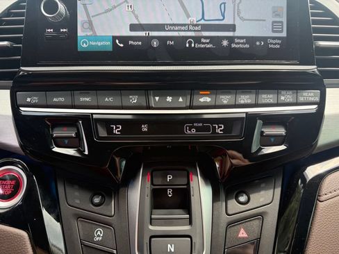 New 2026 Honda Odyssey Touring image 27