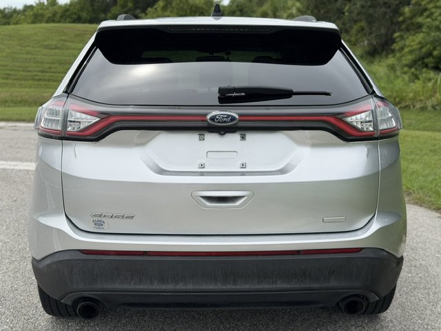 Used 2018 Ford Edge SE FWD image 4