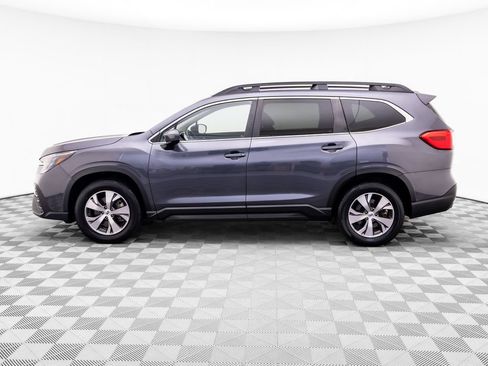 Used 2024 Subaru Ascent Premium w/ Convenience Package AWD/4WD image 2