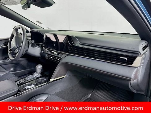 Used 2025 Toyota Camry XSE image 26