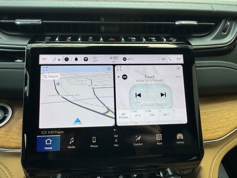 Used 2023 Jeep Grand Cherokee L Summit image 15