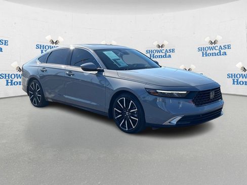 Used 2023 Honda Accord Touring image 10