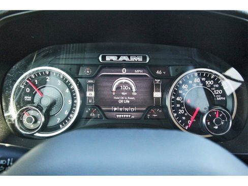 Used 2020 RAM 1500 Laramie image 10