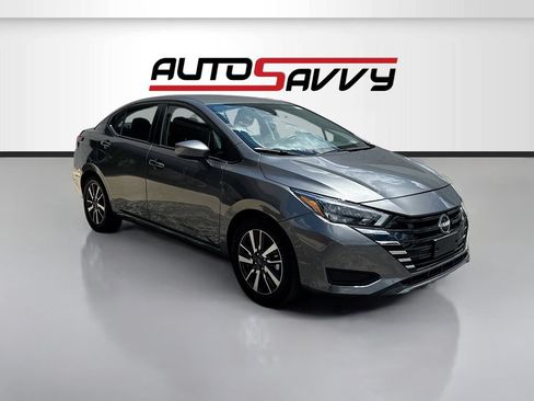 Used 2025 Nissan Versa SV FWD image 1