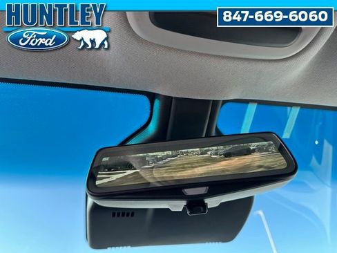 Used 2017 Chevrolet Bolt Premier w/ Driver Confidence II Package image 27