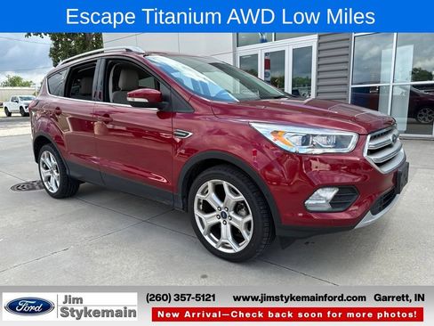 Used 2019 Ford Escape Titanium AWD/4WD image 1