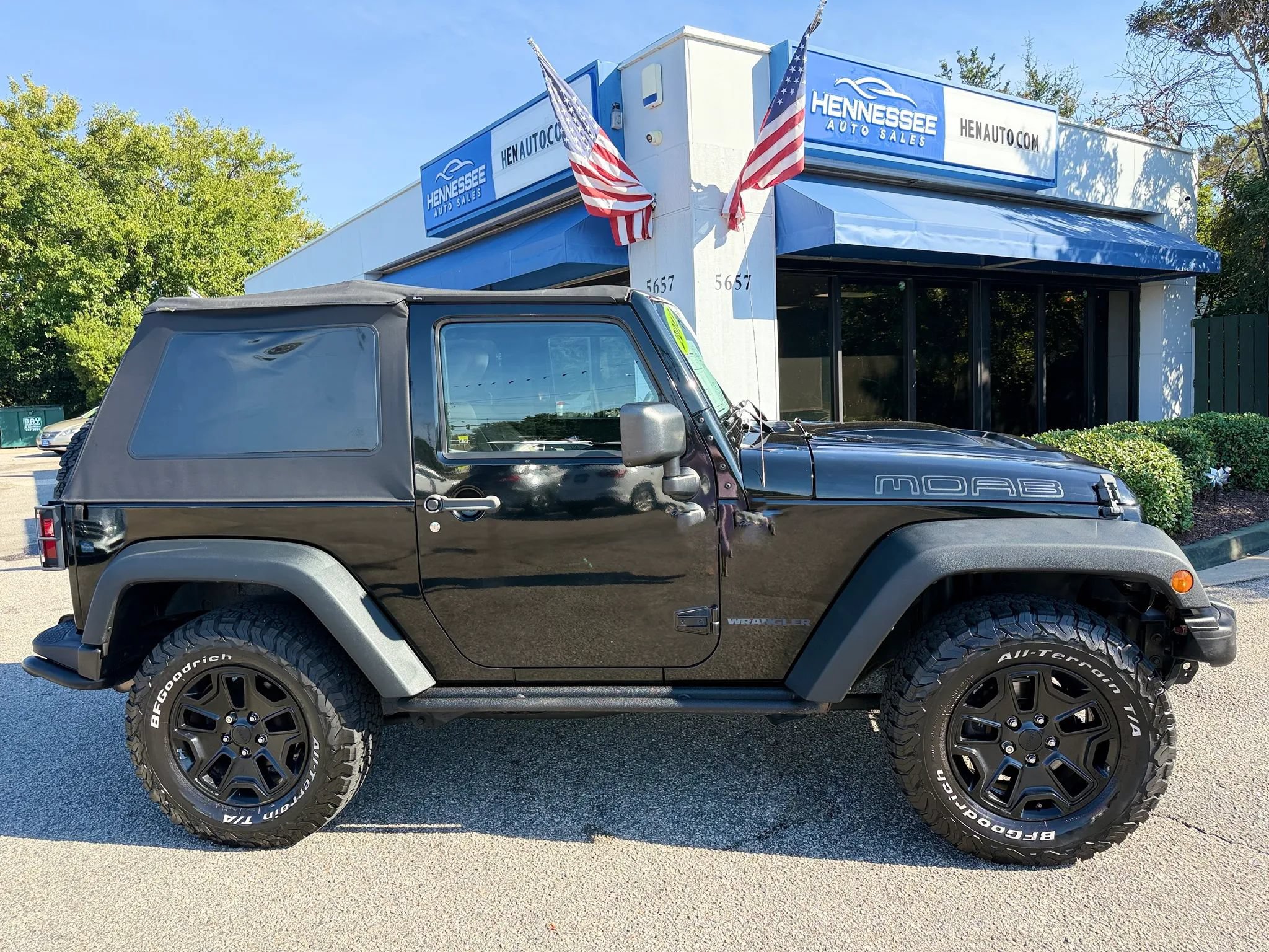 Used 2013 Jeep Wrangler Sahara AWD/4WD image 26