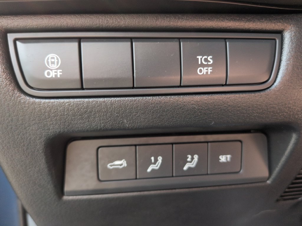 Used 2025 MAZDA CX-50 AWD 2.5 S w/ Premium Plus Pkg image 24