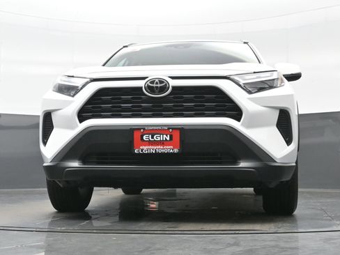 Used 2022 Toyota RAV4 XLE w/ XLE Grade Weather Package AWD/4WD image 27