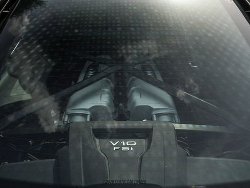 Used 2023 Audi R8 V10 performance RWD image 37