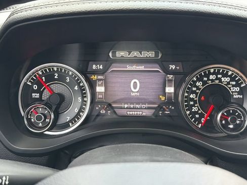 Used 2023 RAM 1500 Laramie AWD/4WD image 18