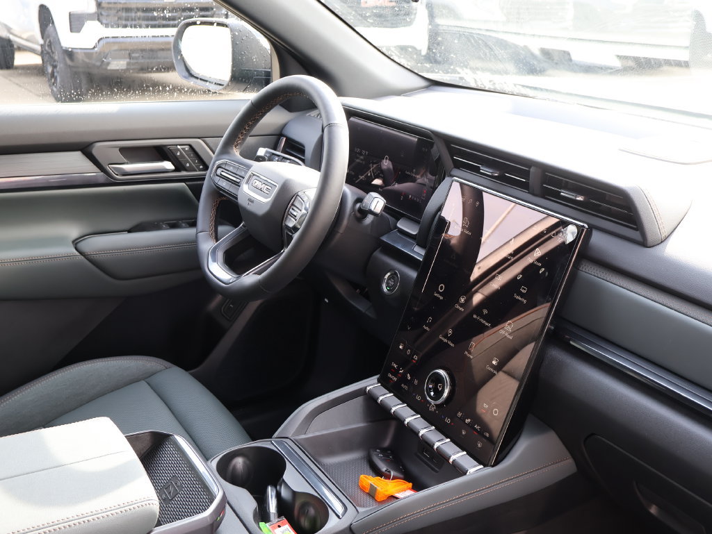 New 2027 GMC Terrain AT4 w/ Convenience Package III AWD/4WD image 36