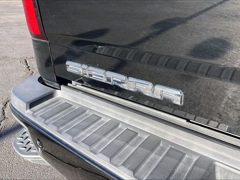 Used 2018 GMC Sierra 2500 Denali w/ Duramax Plus Package image 34