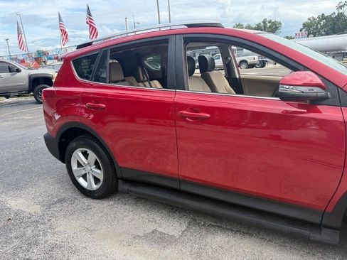 Used 2013 Toyota RAV4 XLE FWD image 8